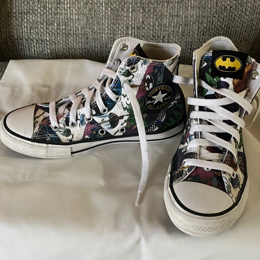 Converse Batman Anniversary - Youth size 2 high top